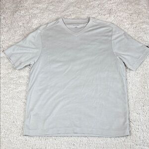 Saks Fifth Avenue Men's Light Gray V-Neck T-Shirt, Size Medium